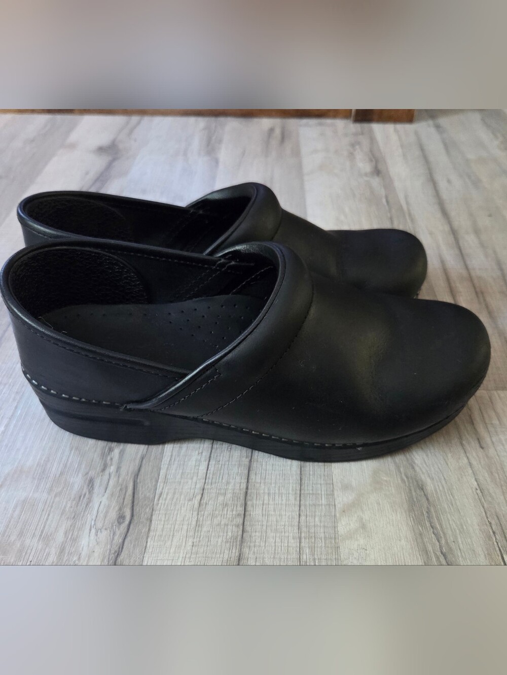 Dansko Professional Clogs Womens 39 Black Leather Comfort Nursing Shoes